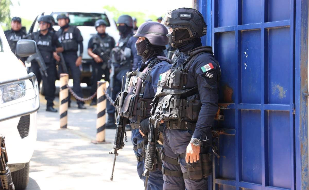 Policías en México ganan desde 2,300 hasta 24,000 pesos mensuales