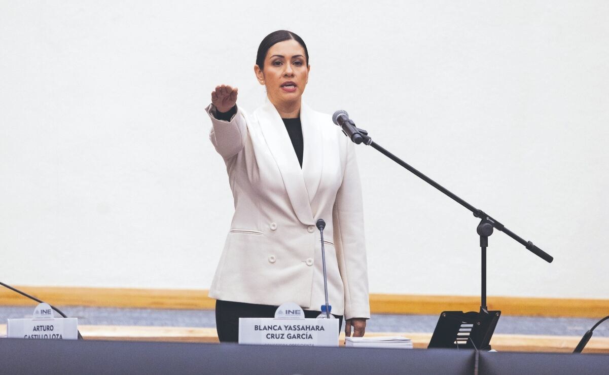 Blanca Cruz asume presidencia interina del INE