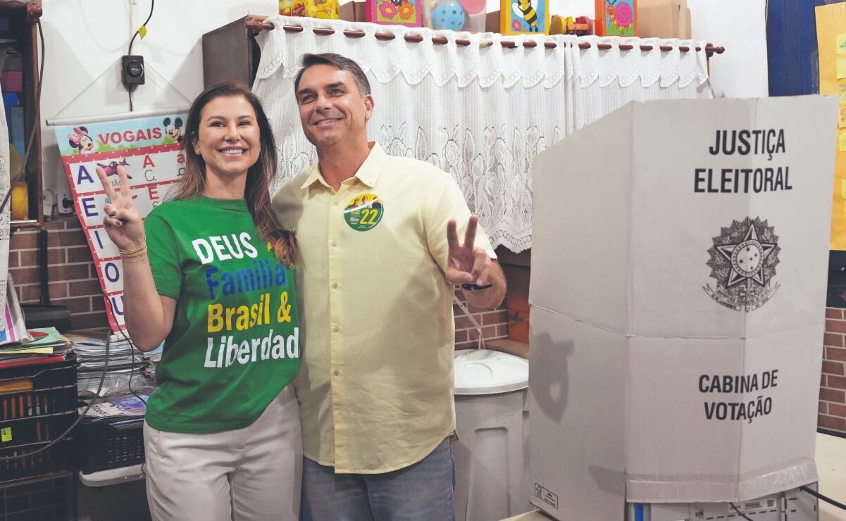Flávio Bolsonaro lidera y Brasil va a segunda vuelta presidencial