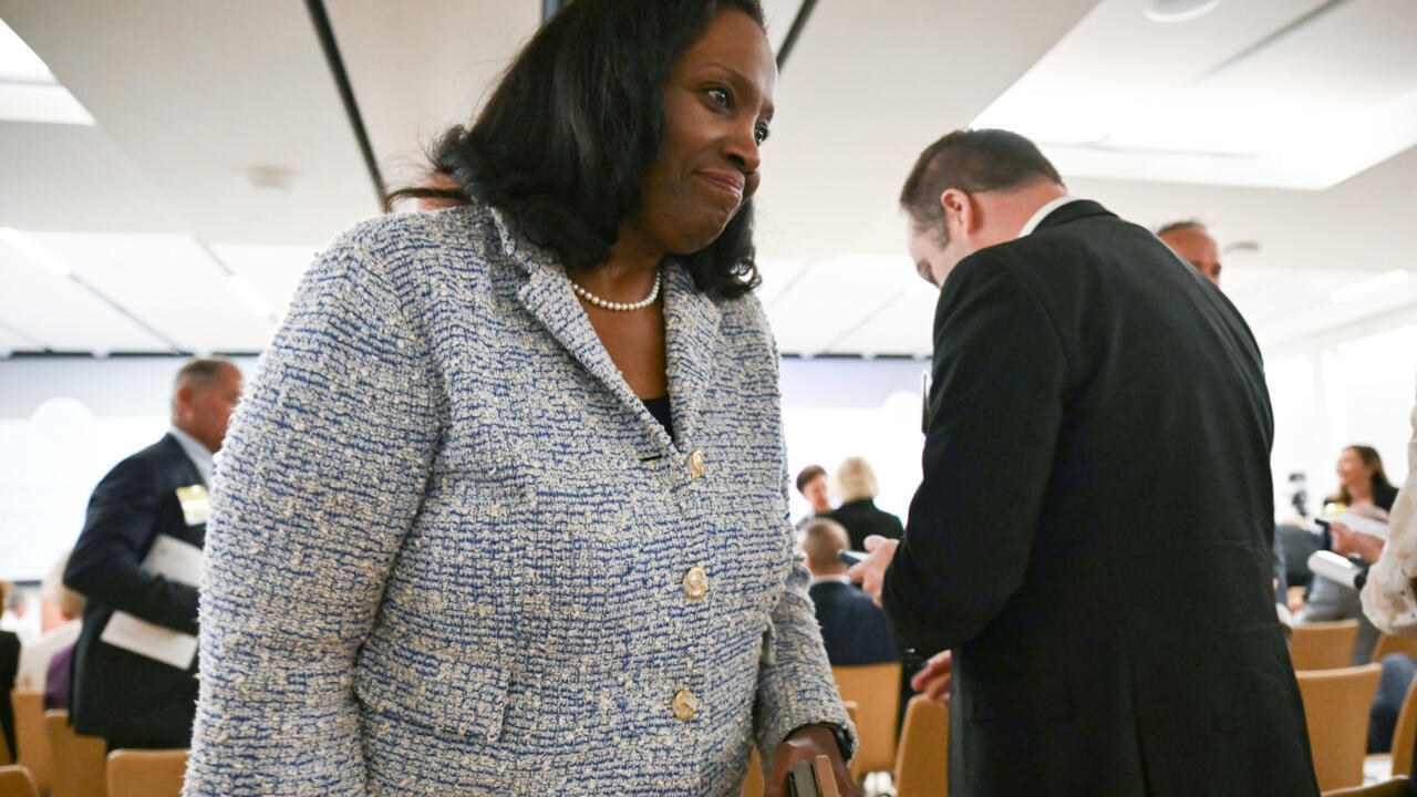 Trump crea comisión para investigar a Lisa Cook en la Fed