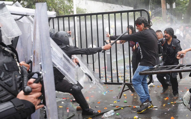 Liberan a 32 tras protesta por agua en Guadalajara