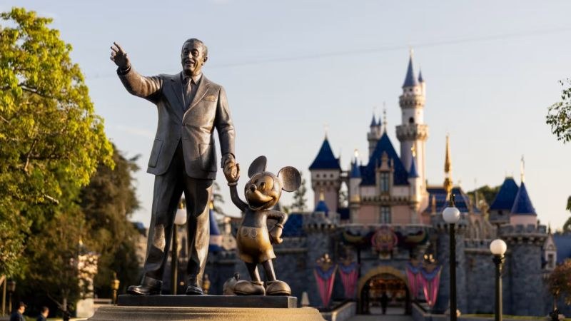 Disney ajusta precios en parques para equilibrar demanda