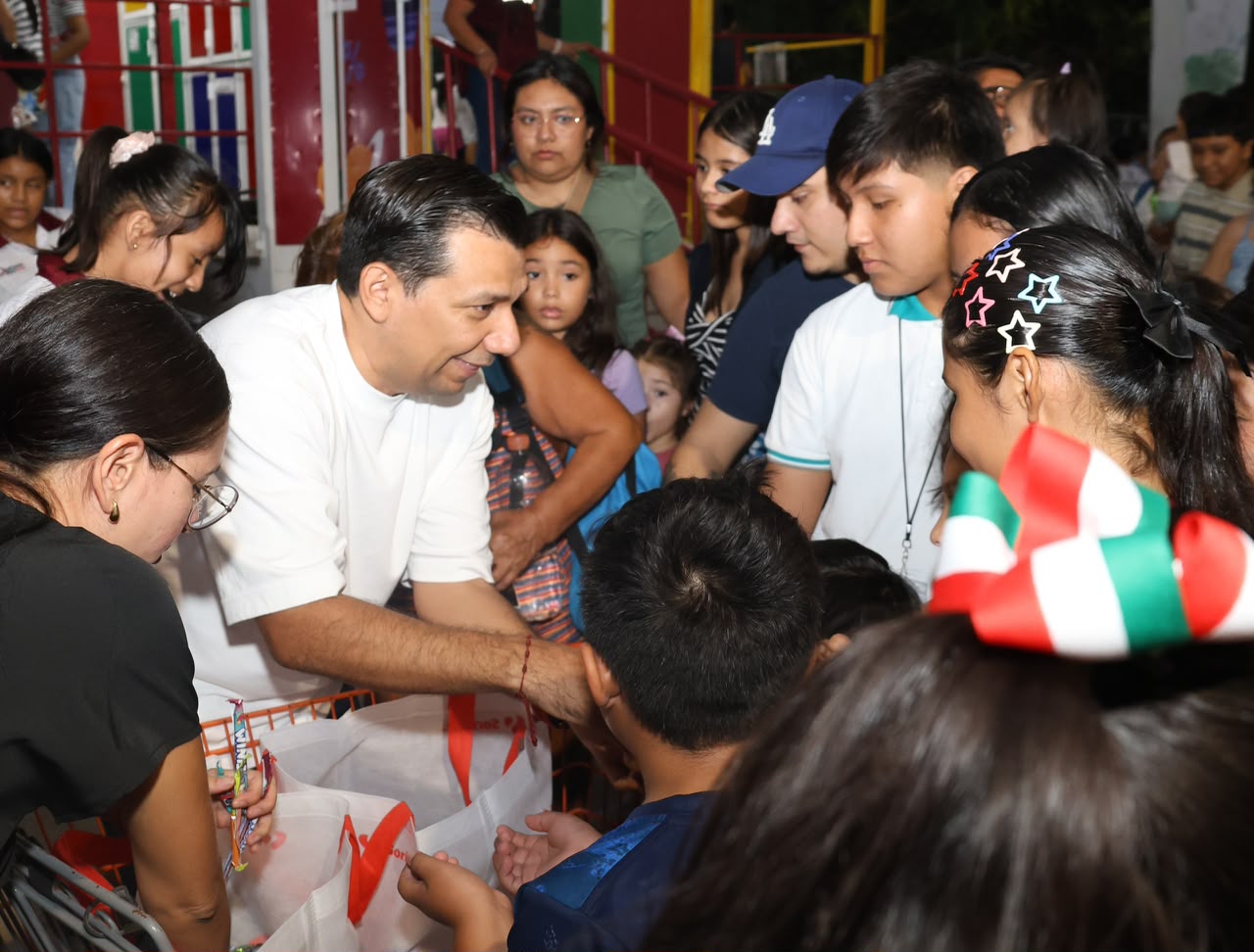 Llevan ciencia y tecnología a familias de la Región 96