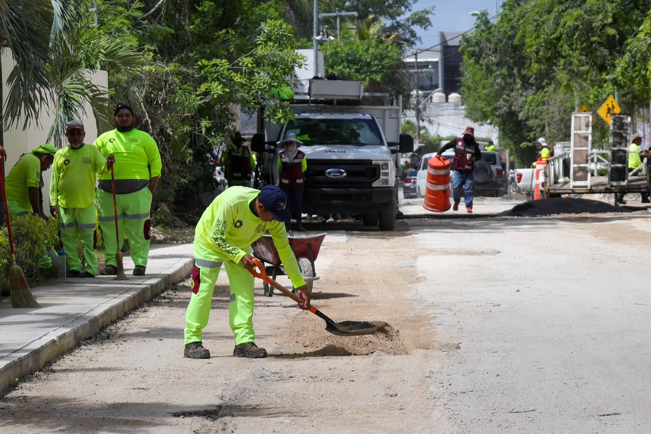 Ayuntamiento inicia trabajos provisionales en avenida De los Colegios