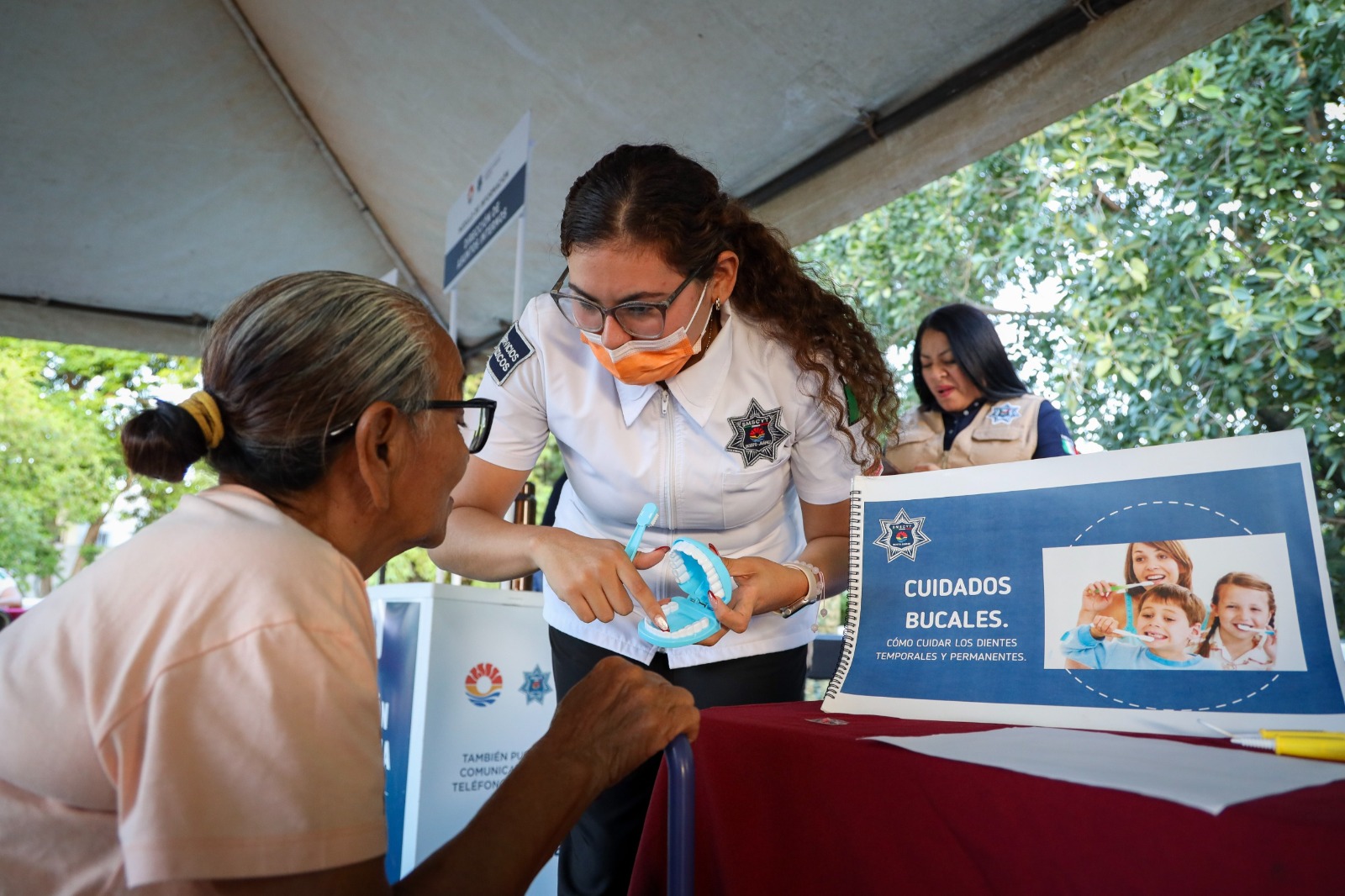 Policía Cancún fortalece cercanía con vecinos