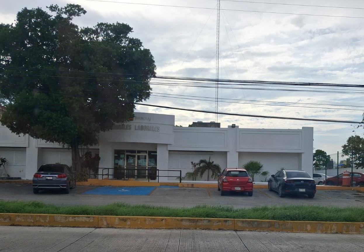 Cierran tribunales laborales por falla informática en Chetumal