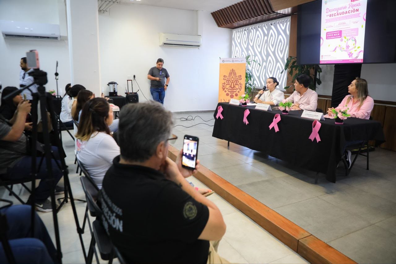 Playa del Carmen organiza Desayuno Rosa para apoyar cáncer