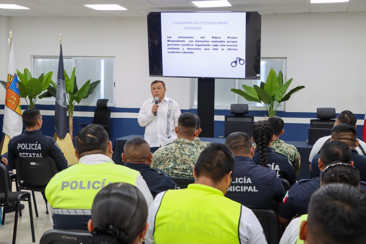 Playa del Carmen inicia curso para profesionalizar policías