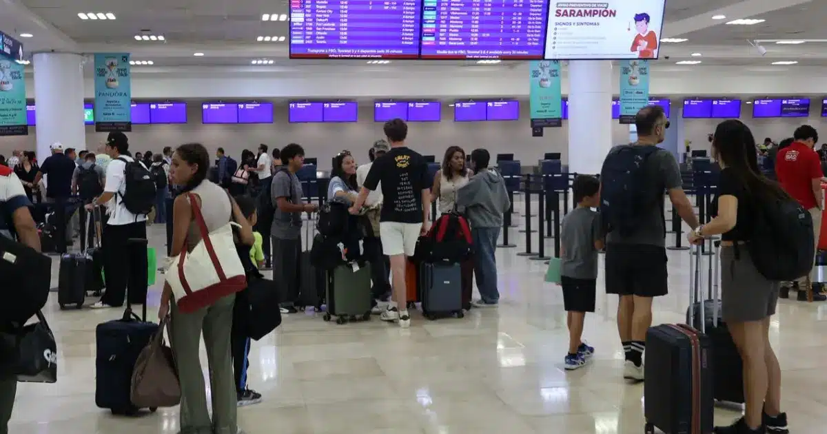 Cancún registra 393 vuelos con fuerte presencia internacional