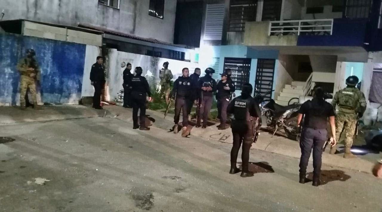 Detienen a tres presuntos ladrones en Vista Real, Cancún