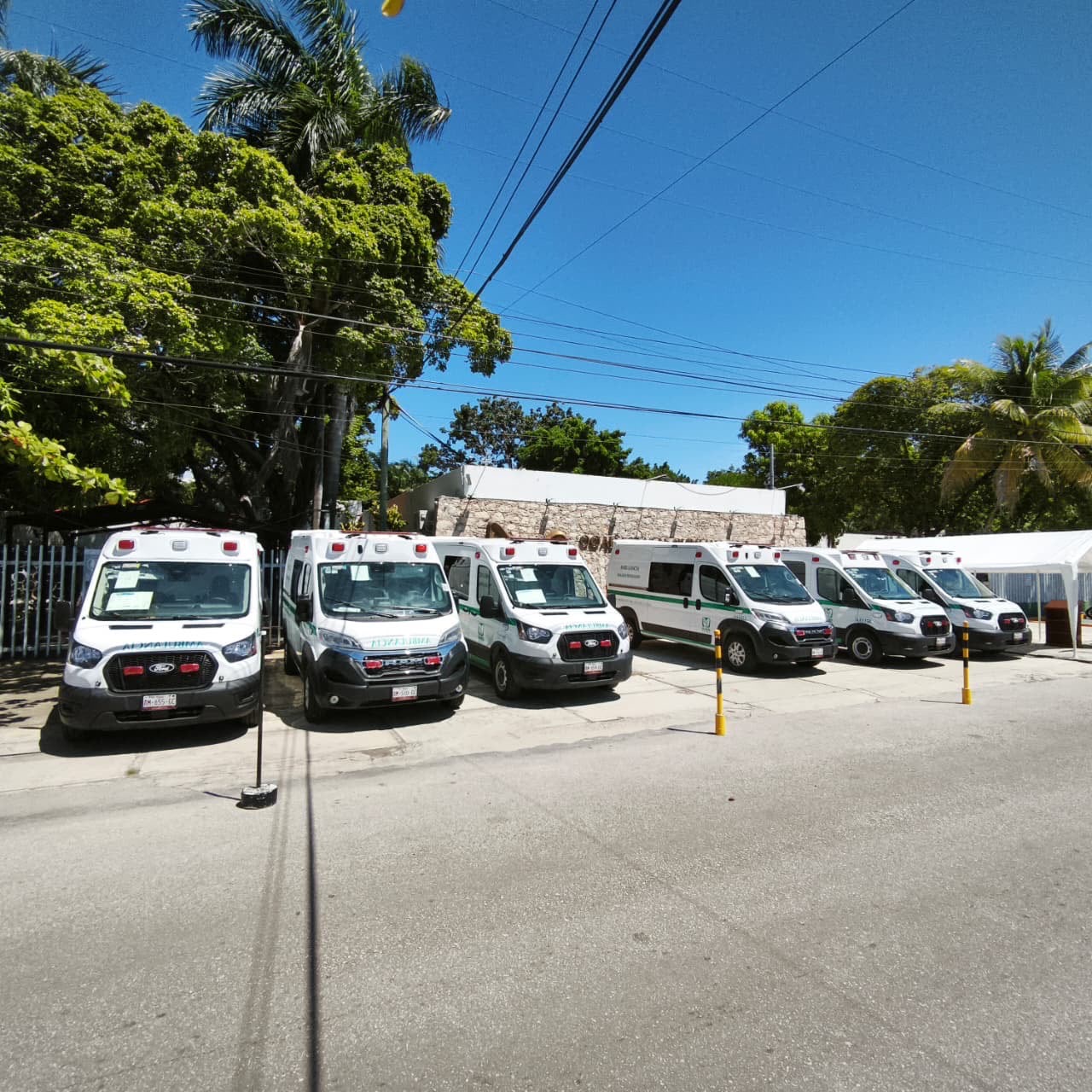 IMSS Quintana Roo pone en operación 6 nuevas ambulancias