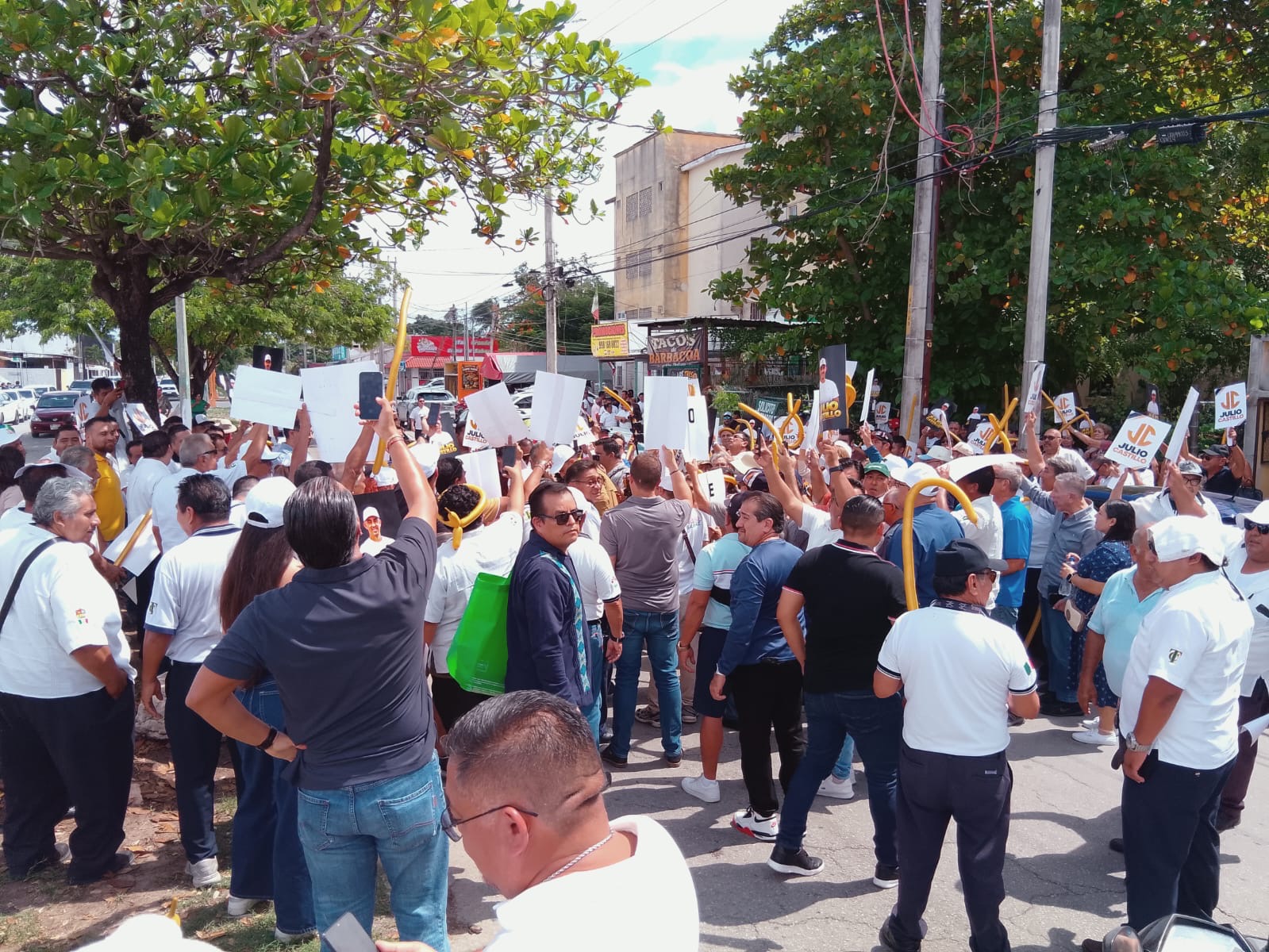 Dos planillas compiten por sindicato de taxistas en Cancún
