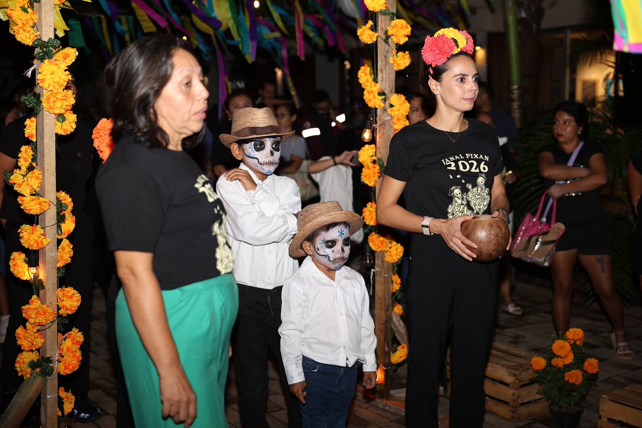 Cancún celebra Festival Janal Pixan en la SM 64