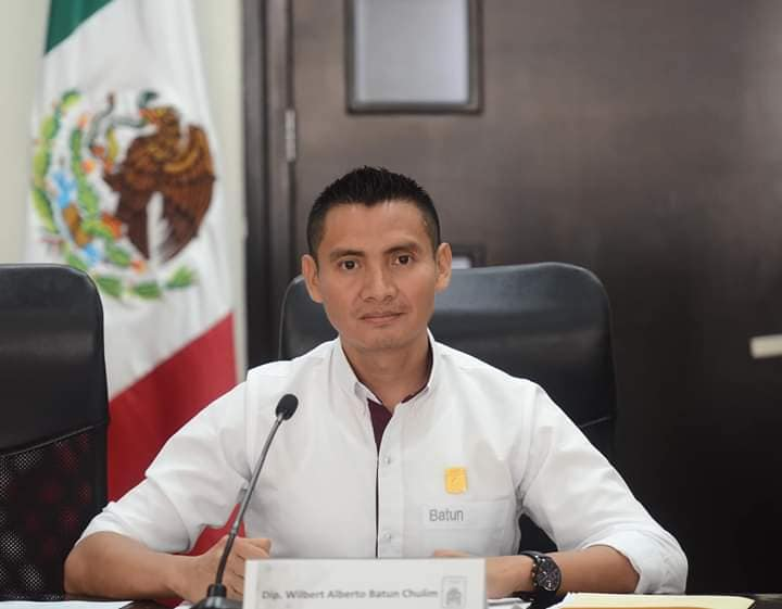 Morena en Cancún suma apoyos a Rafael Marín Mollinedo