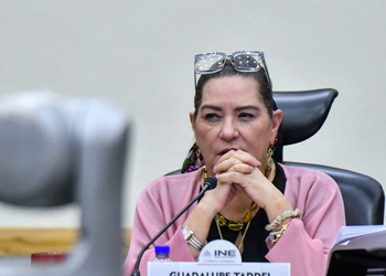 ¡Traición al pueblo! Acusa Claudia Sheinbaum contra Guadalupe Taddei y exige limpiar de raíz la corrupción en el INE