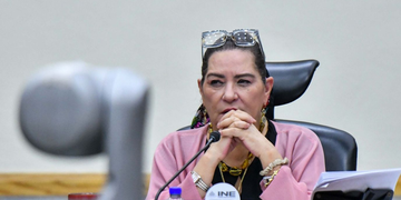 ¡Traición al pueblo! Acusa Claudia Sheinbaum contra Guadalupe Taddei y exige limpiar de raíz la corrupción en el INE