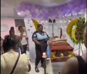 VIDEO; Bingo en un velorio sorprende en  redes sociales