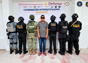 Detienen a tres presuntos integrantes de Los Tlacos por extorsión a comerciantes en Guerrero