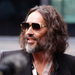 Inicia juicio contra Russel Brand por delitos sexuales