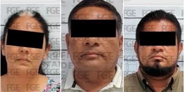 Tres personas vinculadas a proceso por delito de extorsión agravada.