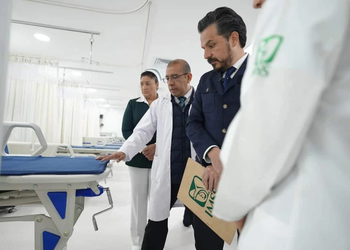 Sheinbaum señala politización en protestas del IMSS; Zoé Robledo presentará plan por escasez de fármacos